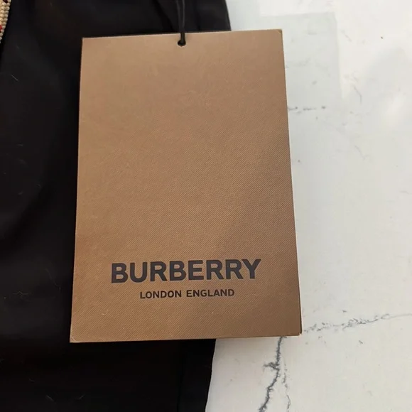 Burberry boy Joggers size 6 month
